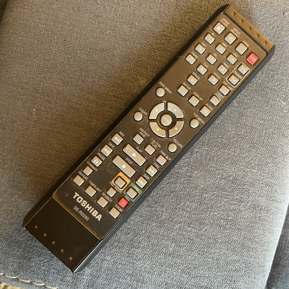 Toshiba SE-R0295 Remote Control DVD/VCR Combo Player